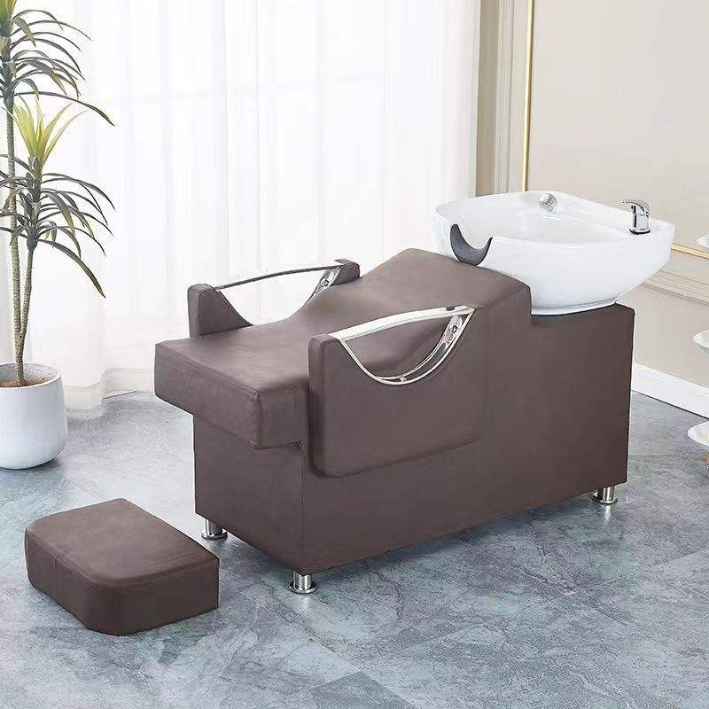 สีน้ำตาล