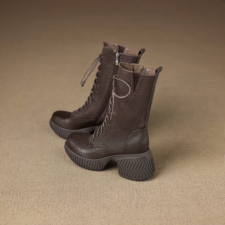 สีน้ำตาล