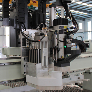 Enrutador cnc de marcado automático, máquina de anidación de velocidad rápida, kit ATC 1325, enrutador de carpintería con sistema de carga y descarga - Product Image 3