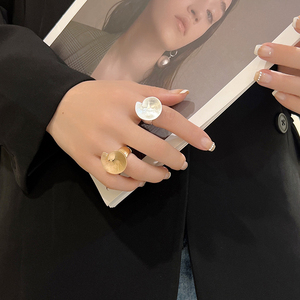 TongLing-anillos de apilamiento para mujer, sortijas geométricas irregulares con estilo dorado, cuerda elástica, venta al por mayor - Product Image 5