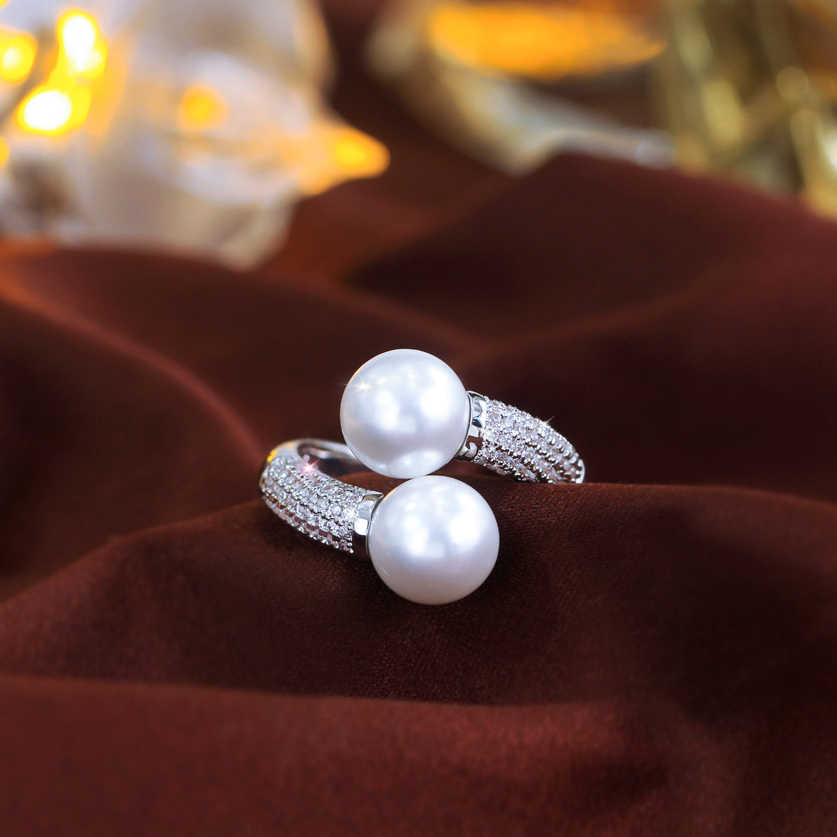 Silver-J0247-Yin