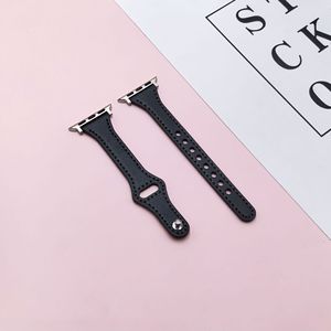 苹果iWatch4/5/6/7/SE带铆钉扣的小腰修身45毫米金色钛皮革表带-有现货