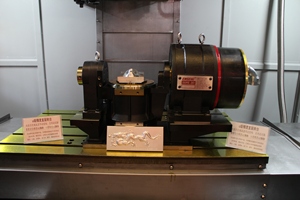 Mingju เครื่องกัด CNC แบบ VE-10ศูนย์เครื่องจักรแนวตั้งศูนย์เครื่องจักรราคาไม่แพง