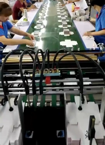 Máquina automática de alimentación y pegado de papel de alta eficiencia para la fabricación de cajas con engranajes de motor de bomba de componentes básicos y guling - Product Image 6