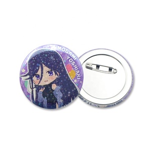 カスタマイズされたモダンなデザインスターレーザーフィルムかわいいアニメ56MM丸型メタルプリントロゴピンボタンバッジ