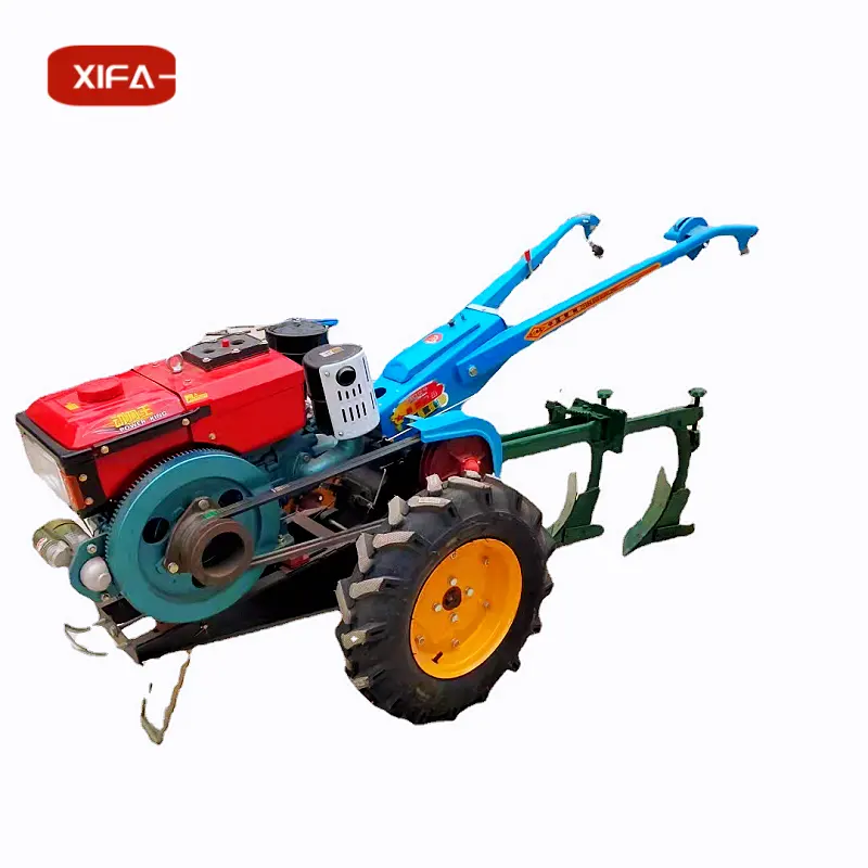 Traktor berjalan dengan tiller berputar, mesin semua dalam satu sabuk berjalan mesin rumput multifungsi pertanian traktor berjalan