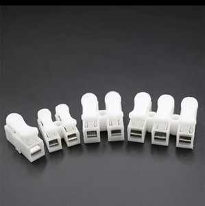 Bloque de terminales rápido de 4 pines con conector LED Push-In Alimentación de cable a través de material PP 10A Corriente nominal - Product Image 2