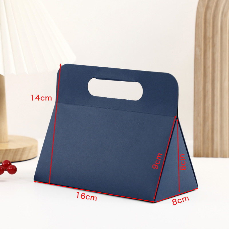 Modello di carta blu 16x8x8