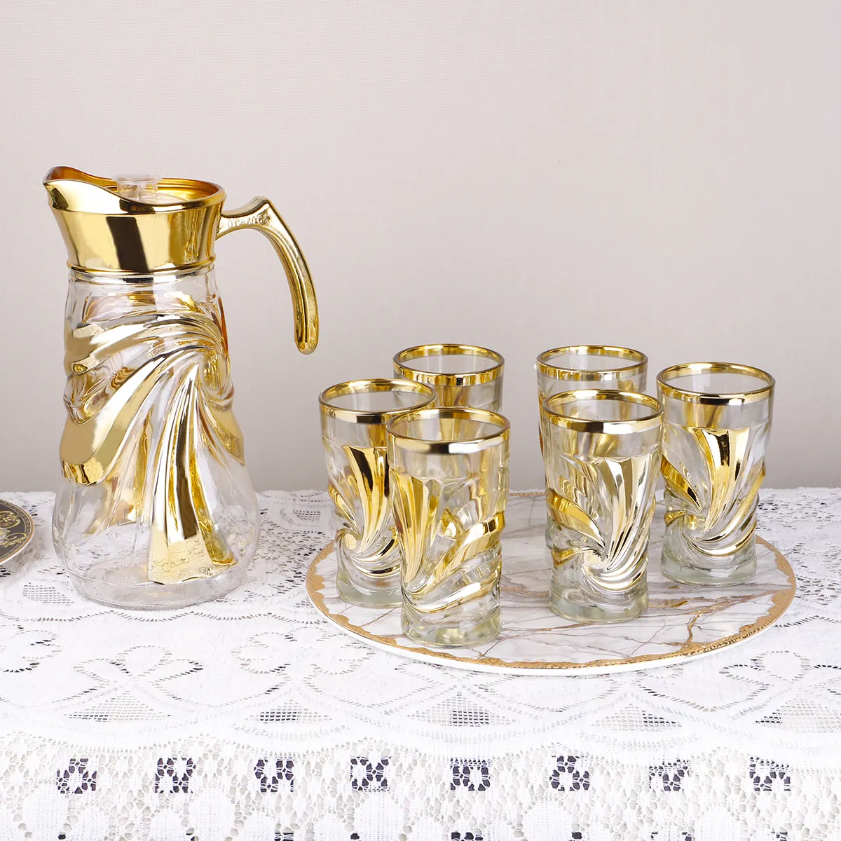 JINGHUANG 7Oz Tumbler + 1,4l caraffa con Design a cuore dorato 7 pezzi brocca in vetro Set bicchiere da bere Set bicchiere da acqua con brocca