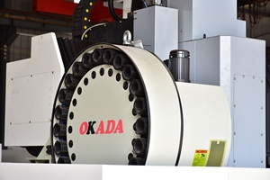 GMB2016 Centro de mecanizado de pórtico CNC de 5 ejes Fresadora de servicio pesado de doble columna con máquina CNC de alta precisión de husillo BT50 - Product Image 4