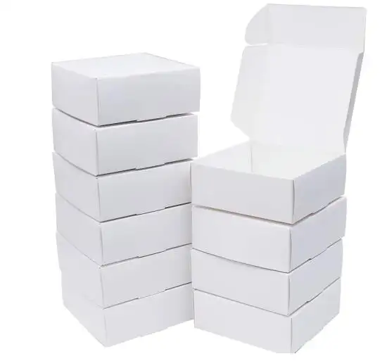 จีนขายส่งที่มีคุณภาพสูงกล่องของขวัญคราฟท์สีขาวกระดาษคราฟท์ Favour กล่องของขวัญ