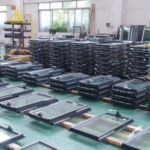 Kg başına fiyatı alüminyum pencere/<span class=keywords><strong>new</strong></span> tasarım alüminyum kapı ve pencere/Isı yalıtımlı alüminyum pencere kapı aksesuarları