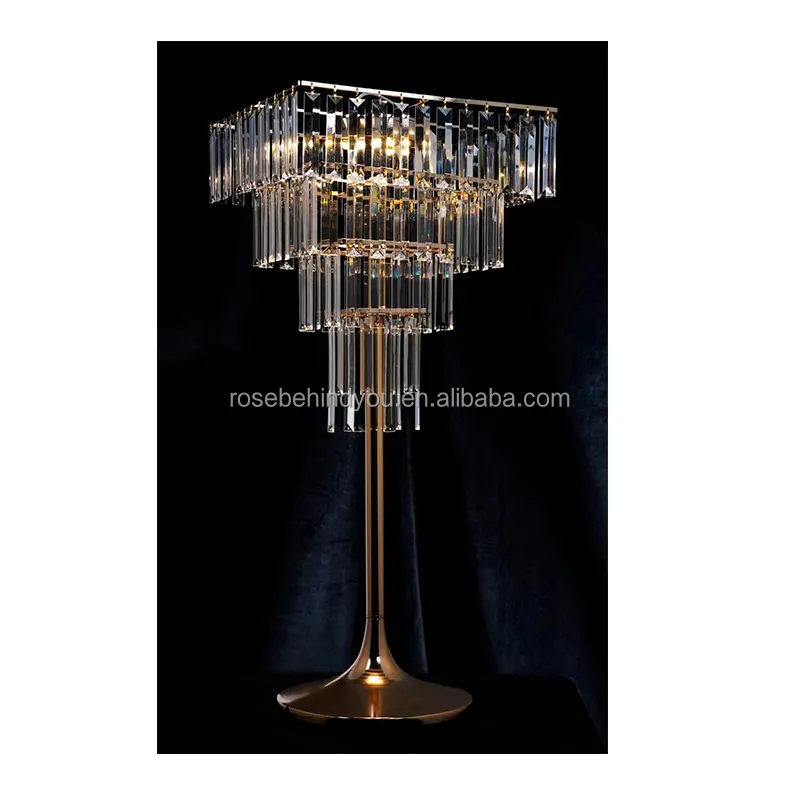 Candelabro de árbol de cristal acrílico cuadrado dorado y plateado que cambia de luz, luz Led, centro de mesa de boda, camino de flores, cables