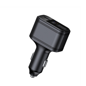 ตัวติดตาม GPS ในรถยนต์อเนกประสงค์4G อเนกประสงค์แบบสากลพร้อมอะแดปเตอร์ชุดอุปกรณ์ในรถยนต์แบบ USB และ Type C