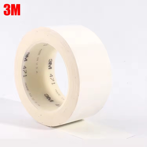 3M 471ビニールテープ多用途接着剤と耐薬品性バッキングの組み合わせにより、堅牢な長期または短期のシールを作成できます
