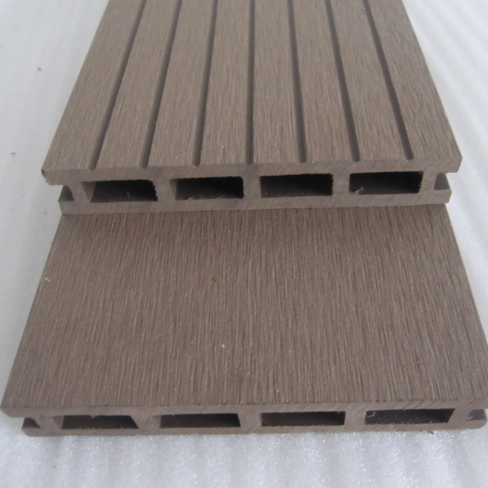 De plástico de madera compuesto de precio de fábrica CE shera tablones de madera proveedor