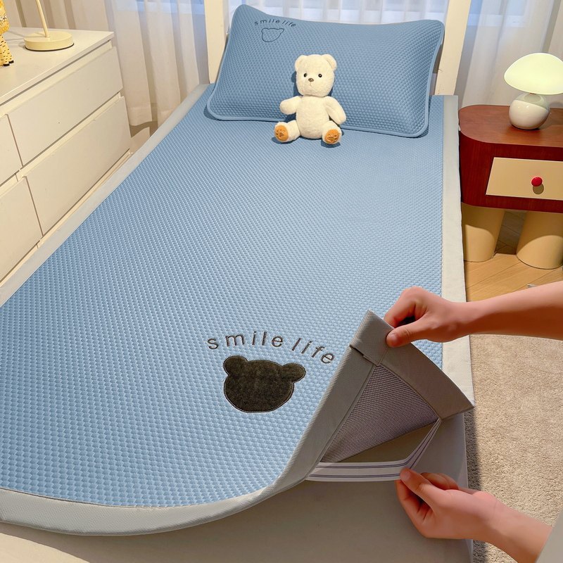 80cm x 190cm-bed mat upgrade-babao bear blue-mat pillowcase