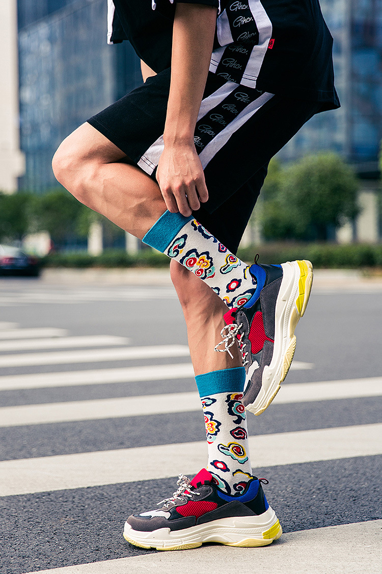Fashion Trend Non Slip Calf Socks Street Hip Hop Skateboard Cartoon Casual Mid Calf Socks Men Crew Sports Socks