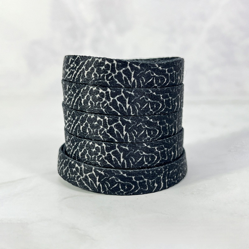 Black & White Claw Print