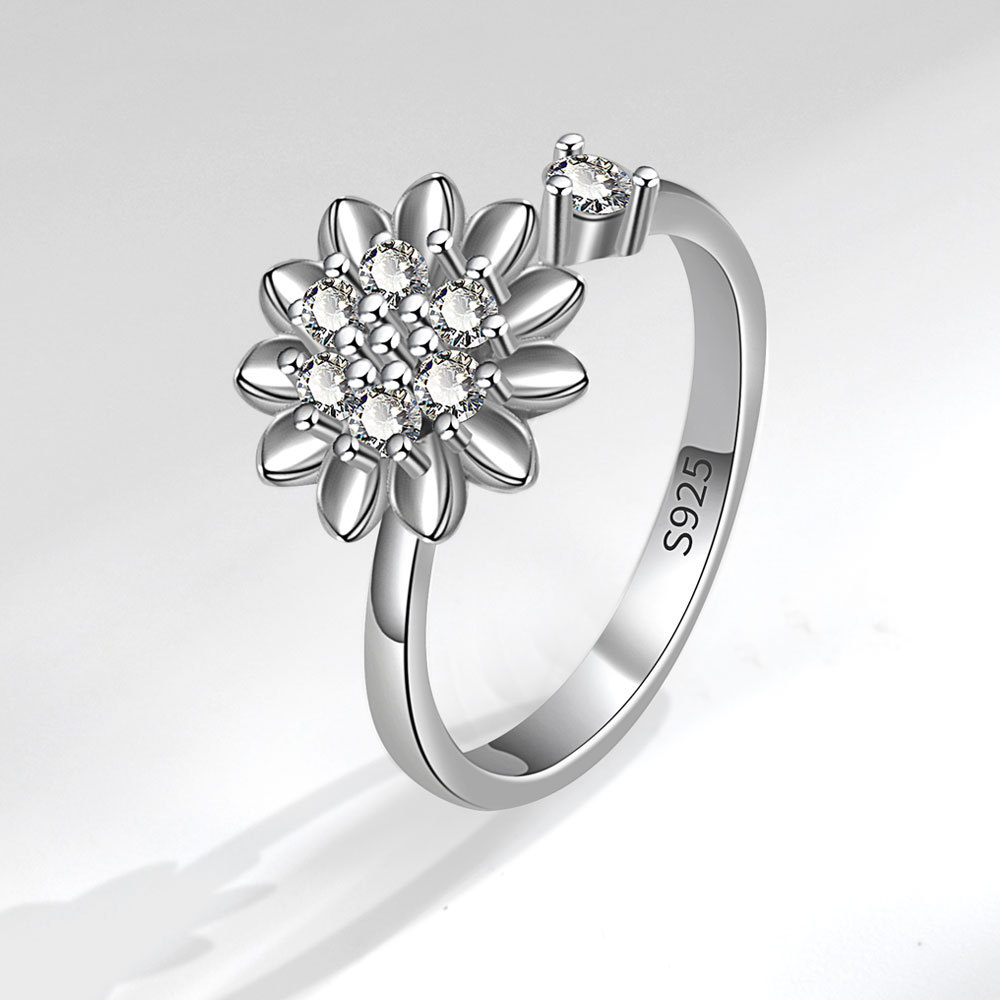 White gold color