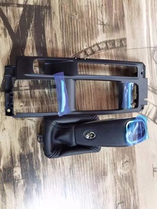 Kontrol anahtarı toz geçirmez kapak merkezi kontrol vites paneli pano konsolu için Maserati Quattroporte iç kapak - Product Image 6