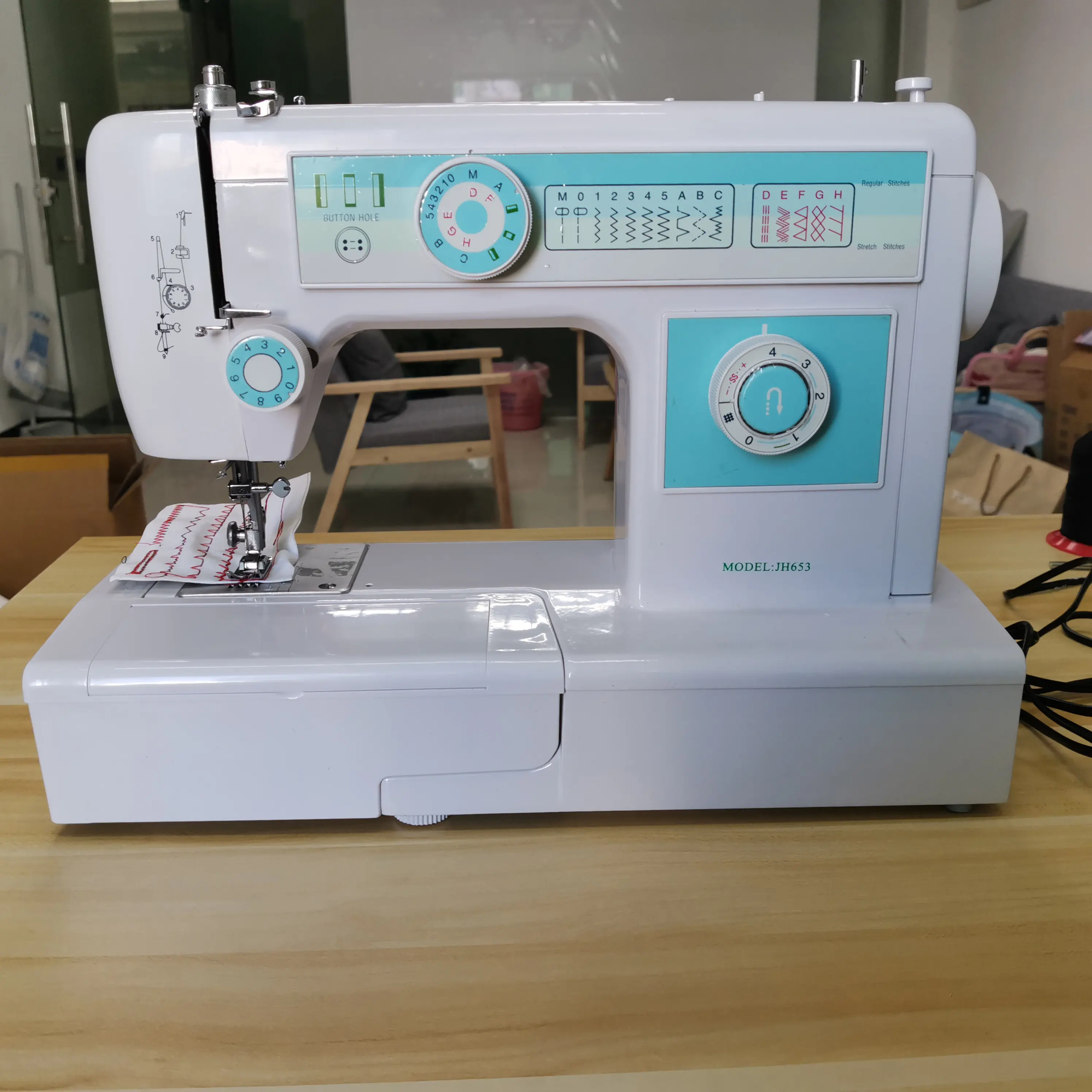 Máquina de coser doméstica multiusos, portátil, fácil de usar, estilo