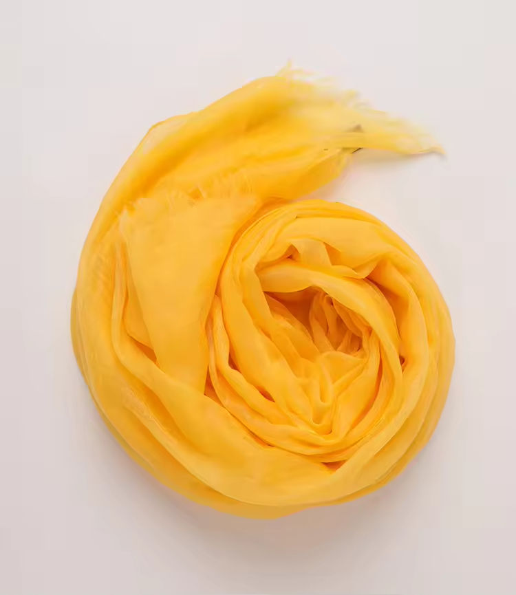 สีเหลือง