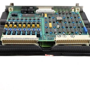 Nuevo y Original Plc Entrada analógica 81EA11DE GJR2374800R0210 Controlador de programación PLC original - Product Image 4