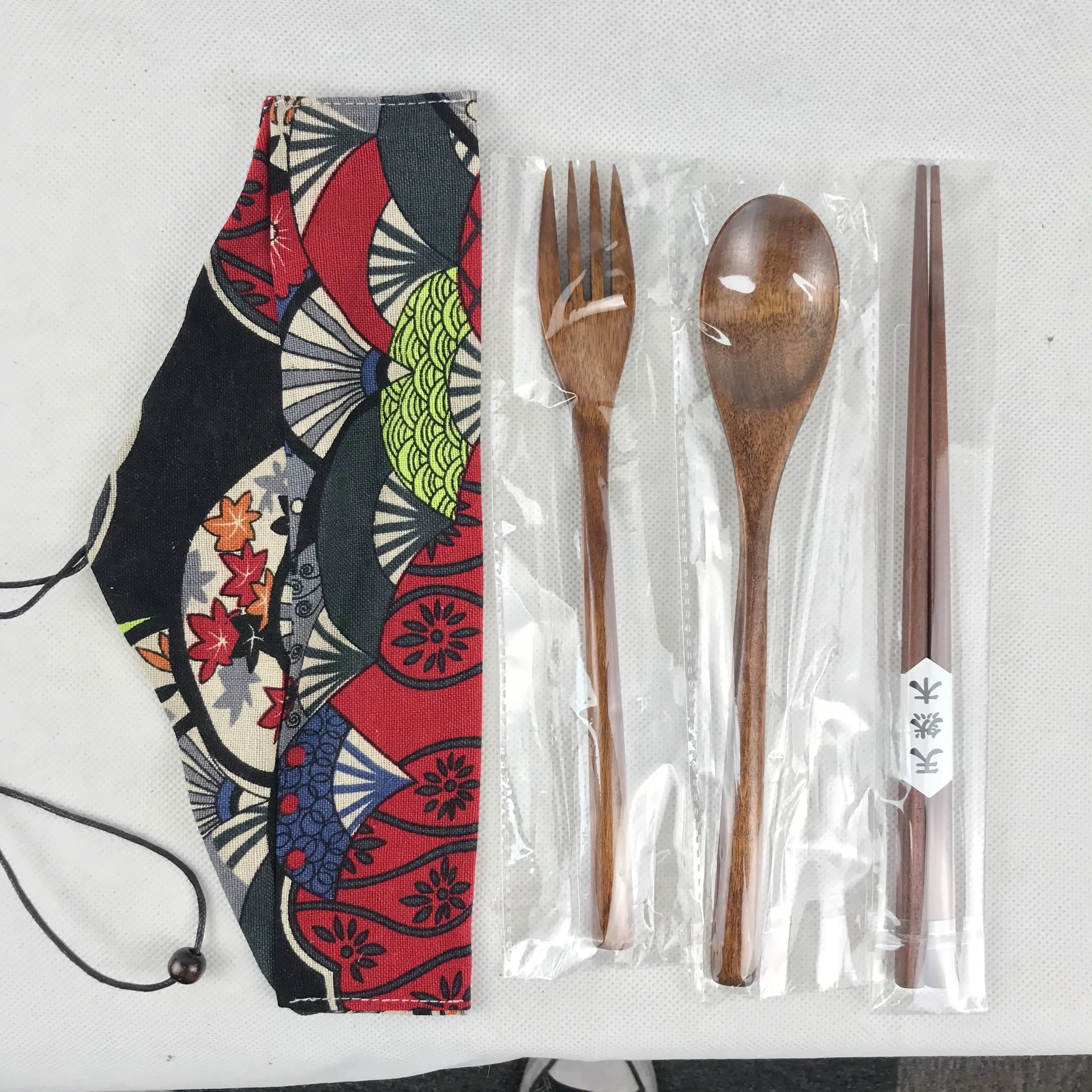 Posate portatile set forchetta cucchiaio di legno bacchette di viaggio set di cena con il commercio all'ingrosso del sacchetto
