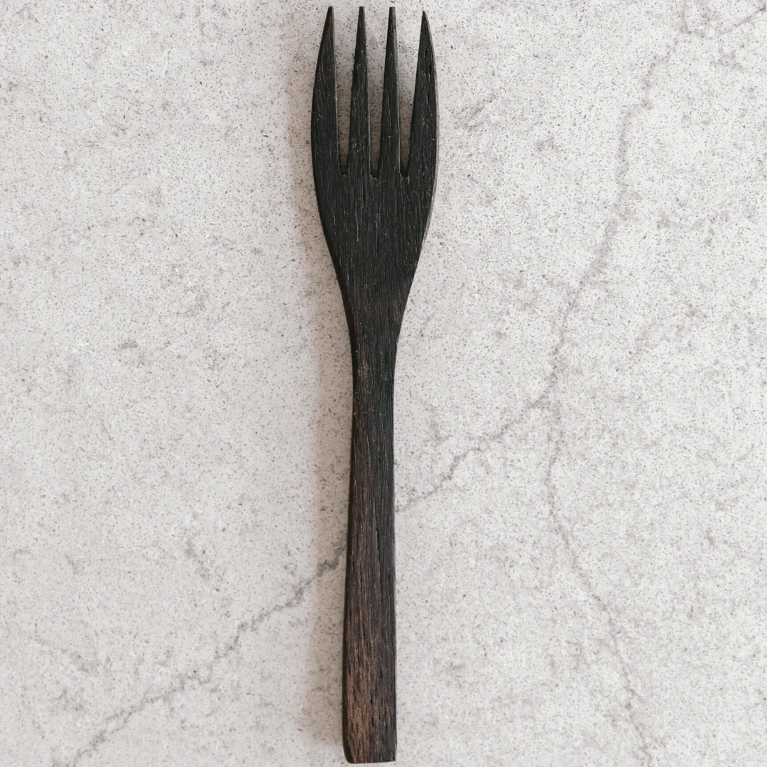 Tenedor de ébano