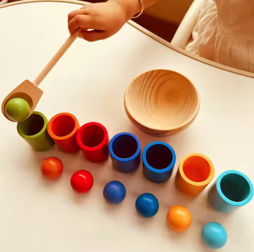 7 colors Balls in Cups