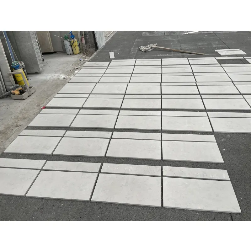 Rough sandblastred gascogne grey limestone floor tile for swimming pool