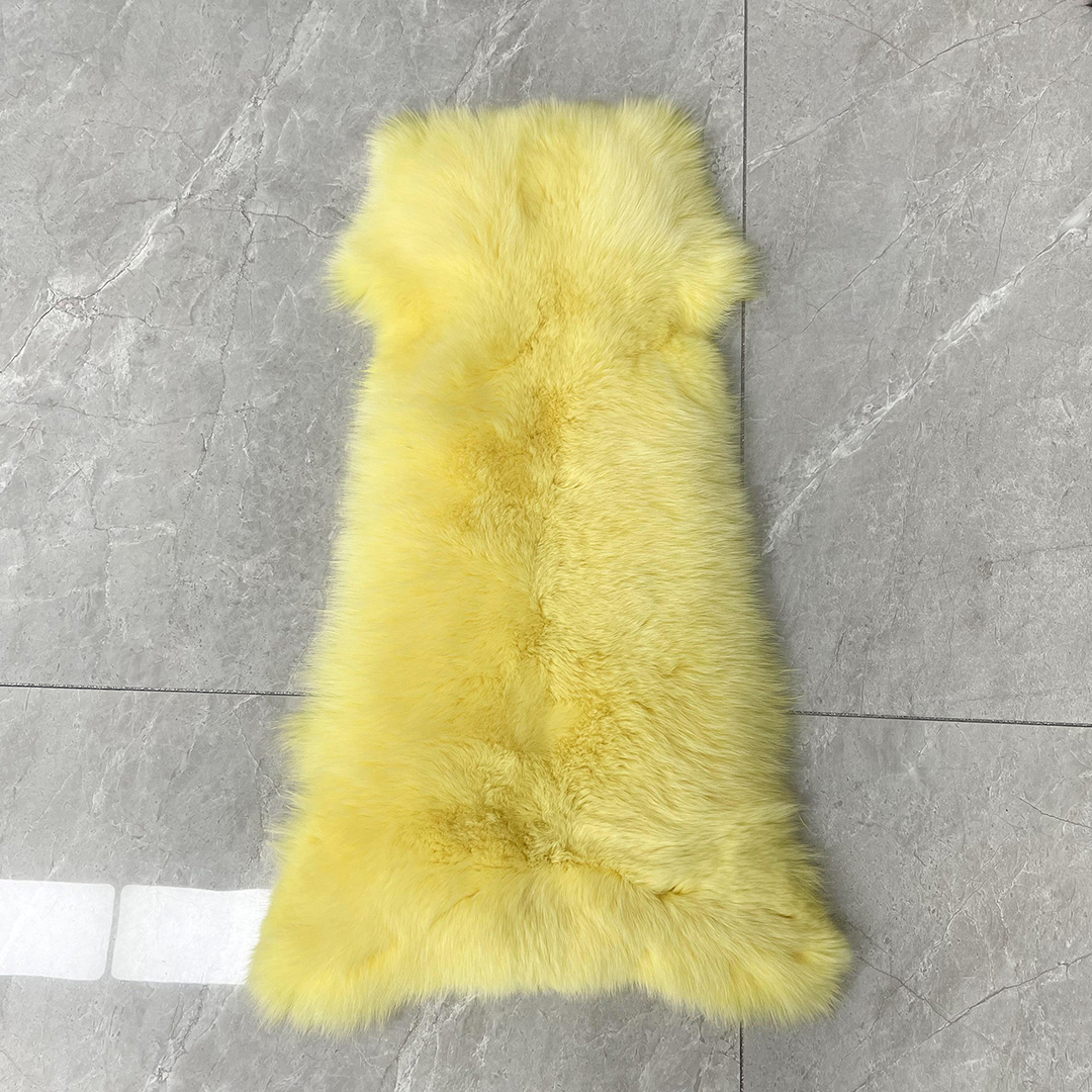 Jaune
