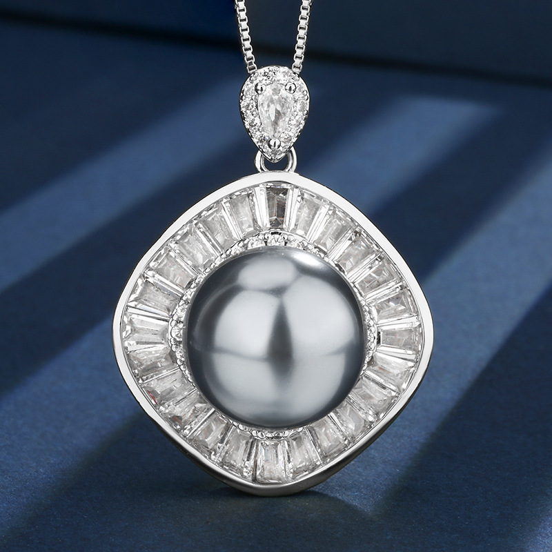 Pendentif perle gris platine avec chaîne