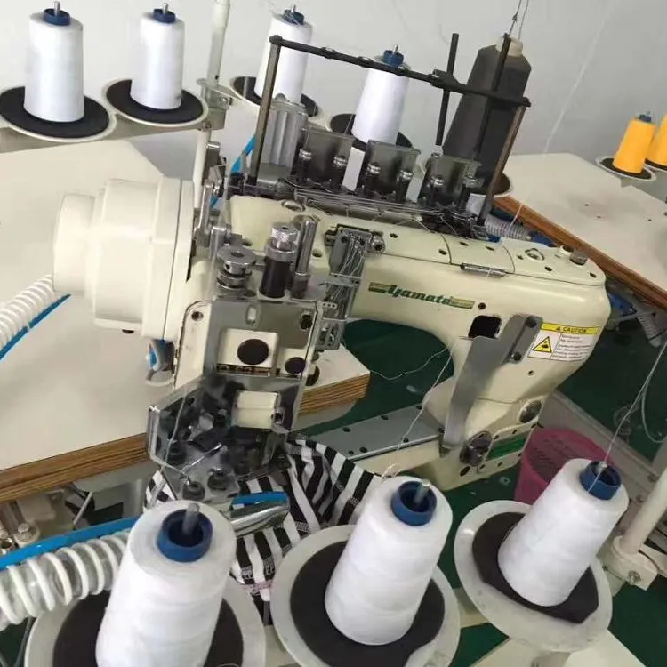 Máquina de coser flatseamer de 6 hilos, Yamato FD6200, de alta calidad, usada, feed-off-the-arm, 4 agujas