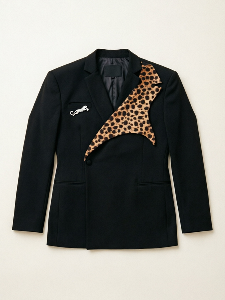 Noir (avec broche léopard)