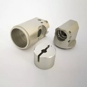 Hochwertige CNC-Verarbeitung Teile produktion Gedrehte Fertigungs maschine Kleine Dienstleistungen und Drehmaschine CNC-Verarbeitung - Product Image 2