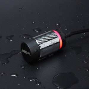 誘導型近接センサーLJA12M-4直径サイズ12mm検出距離4mm非埋め込み型容量センサー - Product Image 5