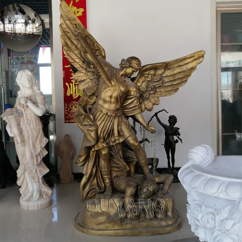 QUYANG-escultura de Ángel religioso de estilo occidental, estatua de Metal de latón, tamaño de la vida, San Miguel, Arcángel de bronce con Diablo