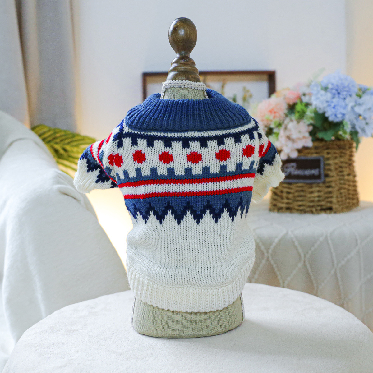 white-Fair isle blue sweater
