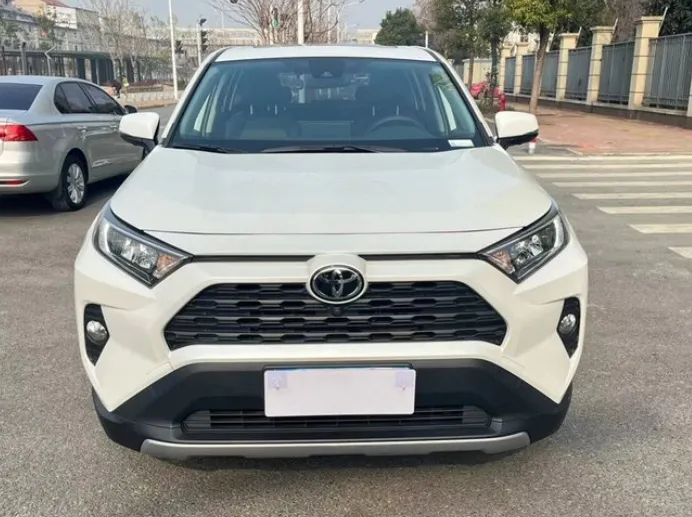 2021 a benzina automatica 10DCT veicoli economici di alta qualità 33000KM auto usata di TOYOTA RAV4 a trazione integrale