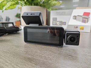 Hochwertige 3-Kanal-Full HD 1080P Auto-Dashcam mit WLAN Vollbildschirm-IPS-Anzeige Videoaufnahme für Black Box - Product Image 4