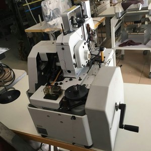 Ikinci el çift iğneler verimli Durkopp <span class=keywords><strong>Adler</strong></span> 558 kuşgözü düğme Holer DİKİŞ MAKİNESİ