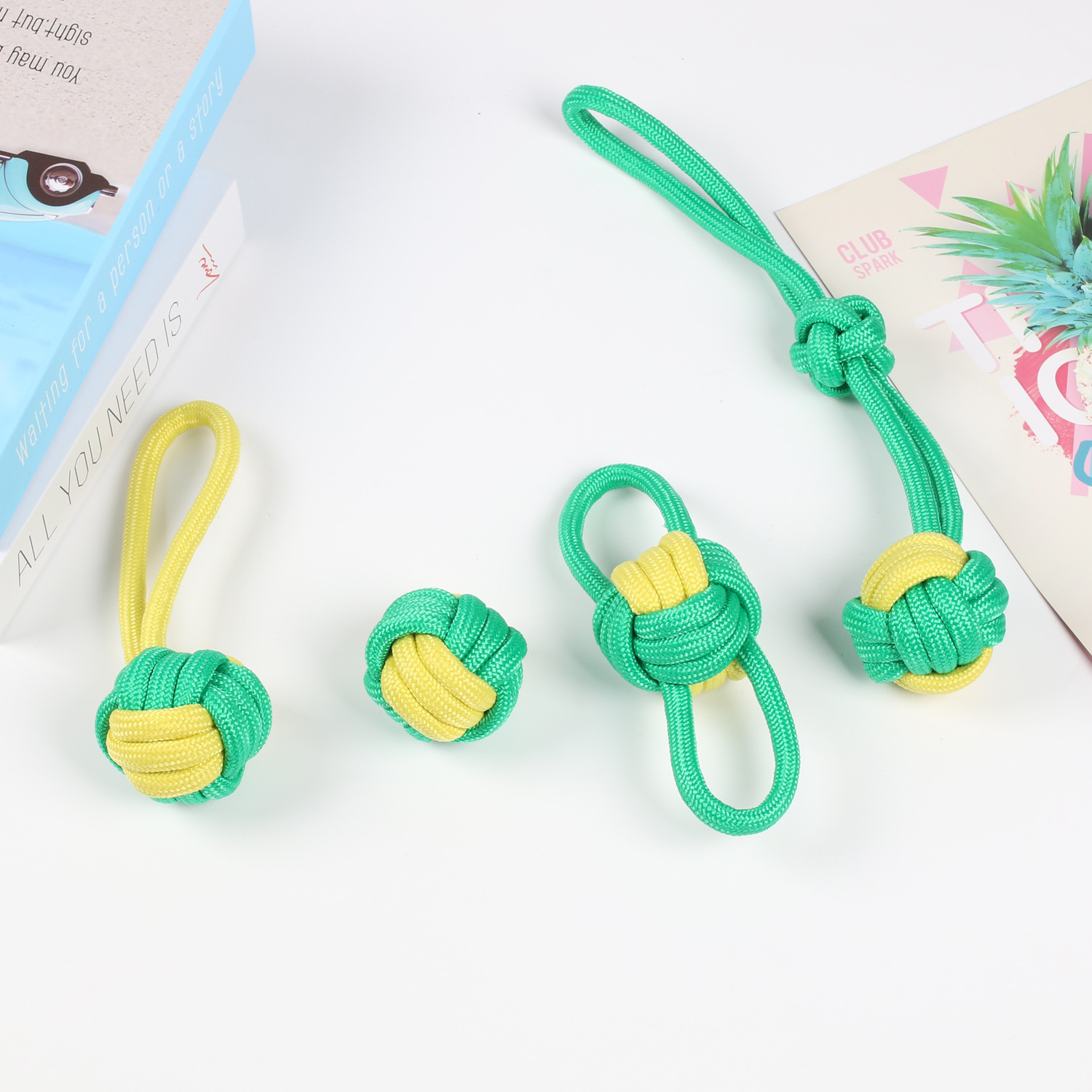 Set de cuatro piezas amarillo y verde, talla 2, 265g