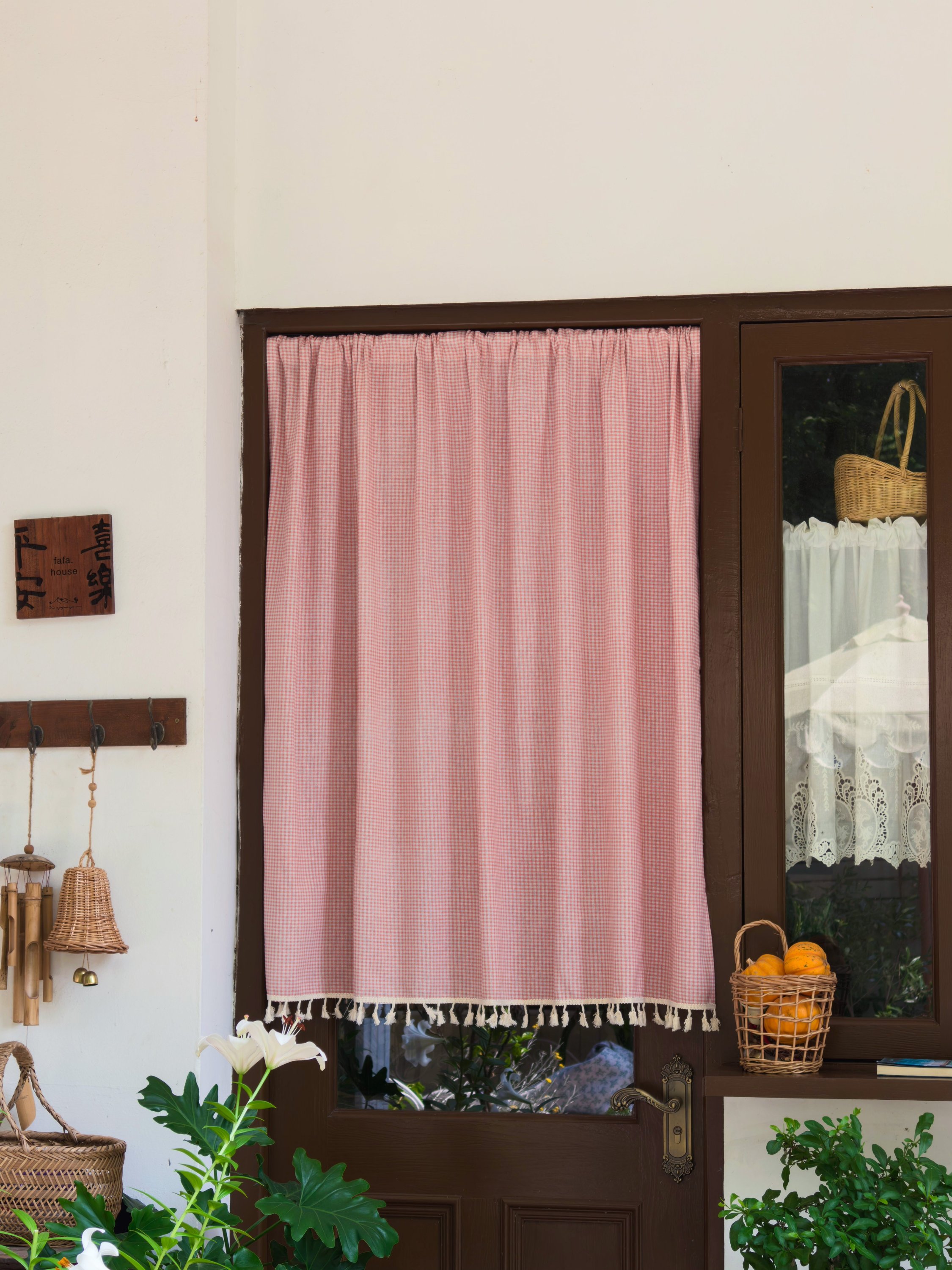 Grille rose sans le poteau