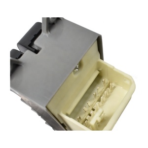 Công Tắc Điều Khiển Cửa Sổ Điện Giá Xuất Xưởng Cho Toyota Camry Highlander Yaris Corolla Vios RAV4 84820-06100 - Product Image 3