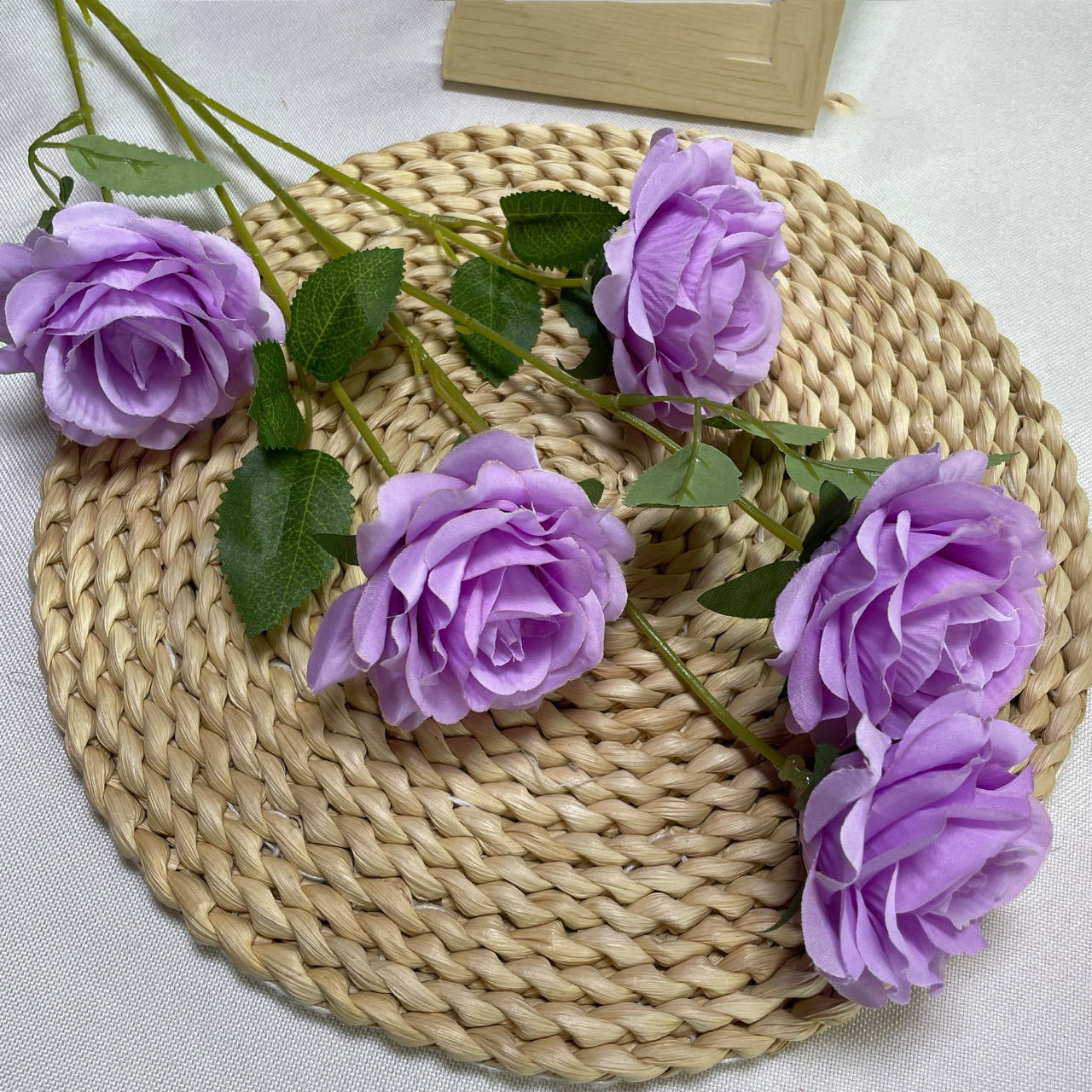 85cm(2.79ft)*40cm(1.31ft)*8cm(0.26ft)