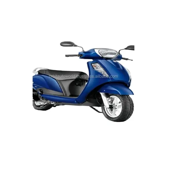 New Access 125 Scooter Access 125 continues to be powered by a 124 cc air-cooled engine which is now fuel-injected