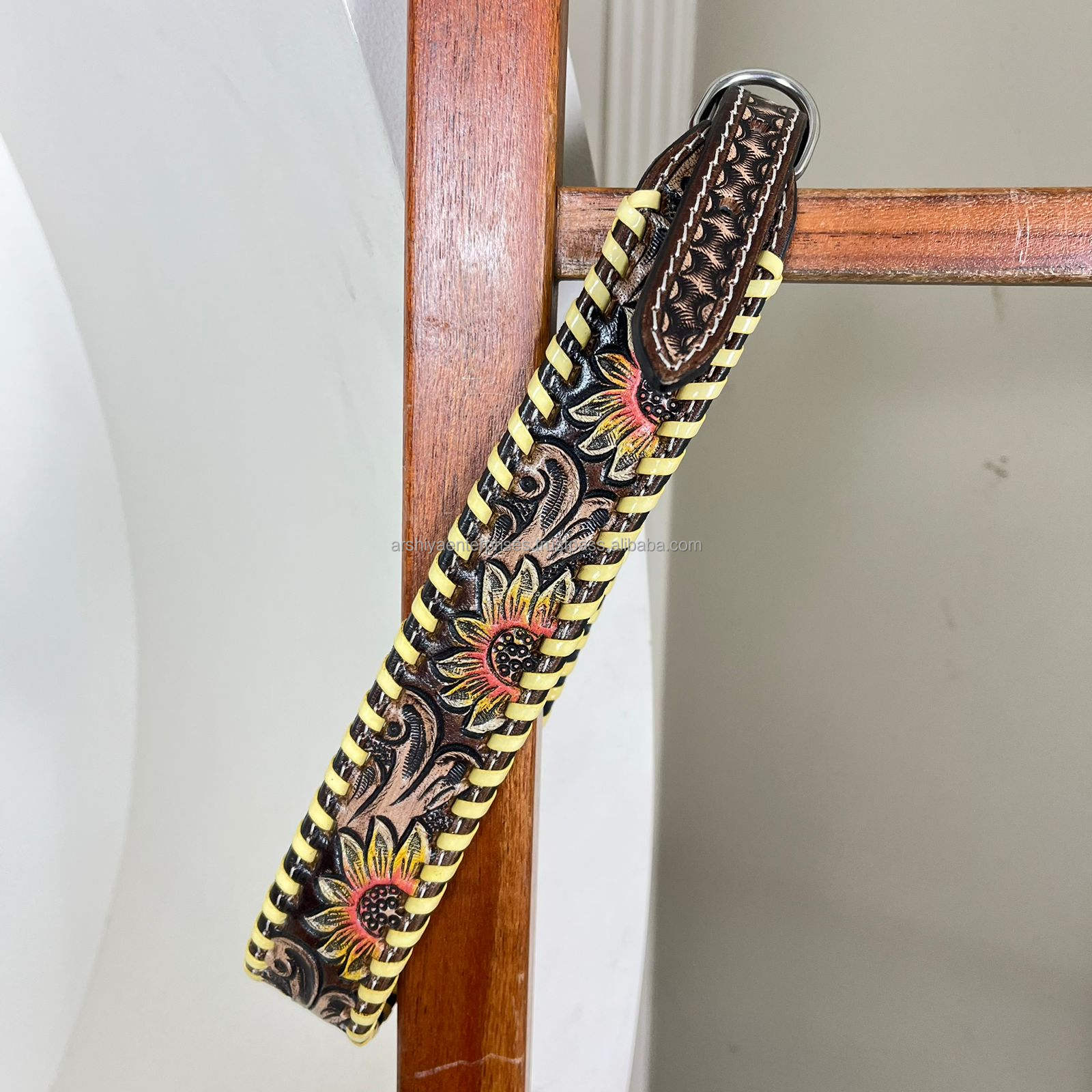 สีน้ำตาล