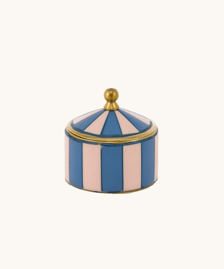 COMME ILLUSTRÉ